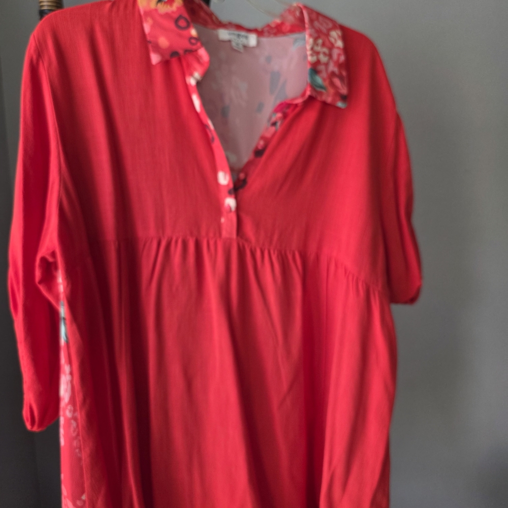 Umgee Red Tunic with Floral Accents New WO tags, Never Worn.